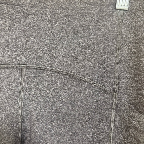 Lululemon Gray Leggings‎ Size 6 - Picture 4 of 9